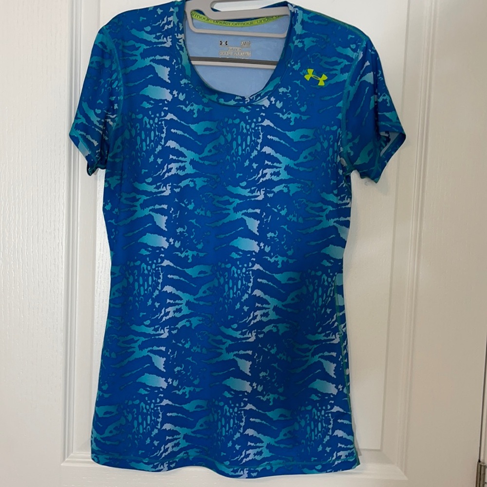 Under Armour t shirt